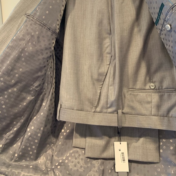 Perry Ellis Suit - Picture 2 of 7